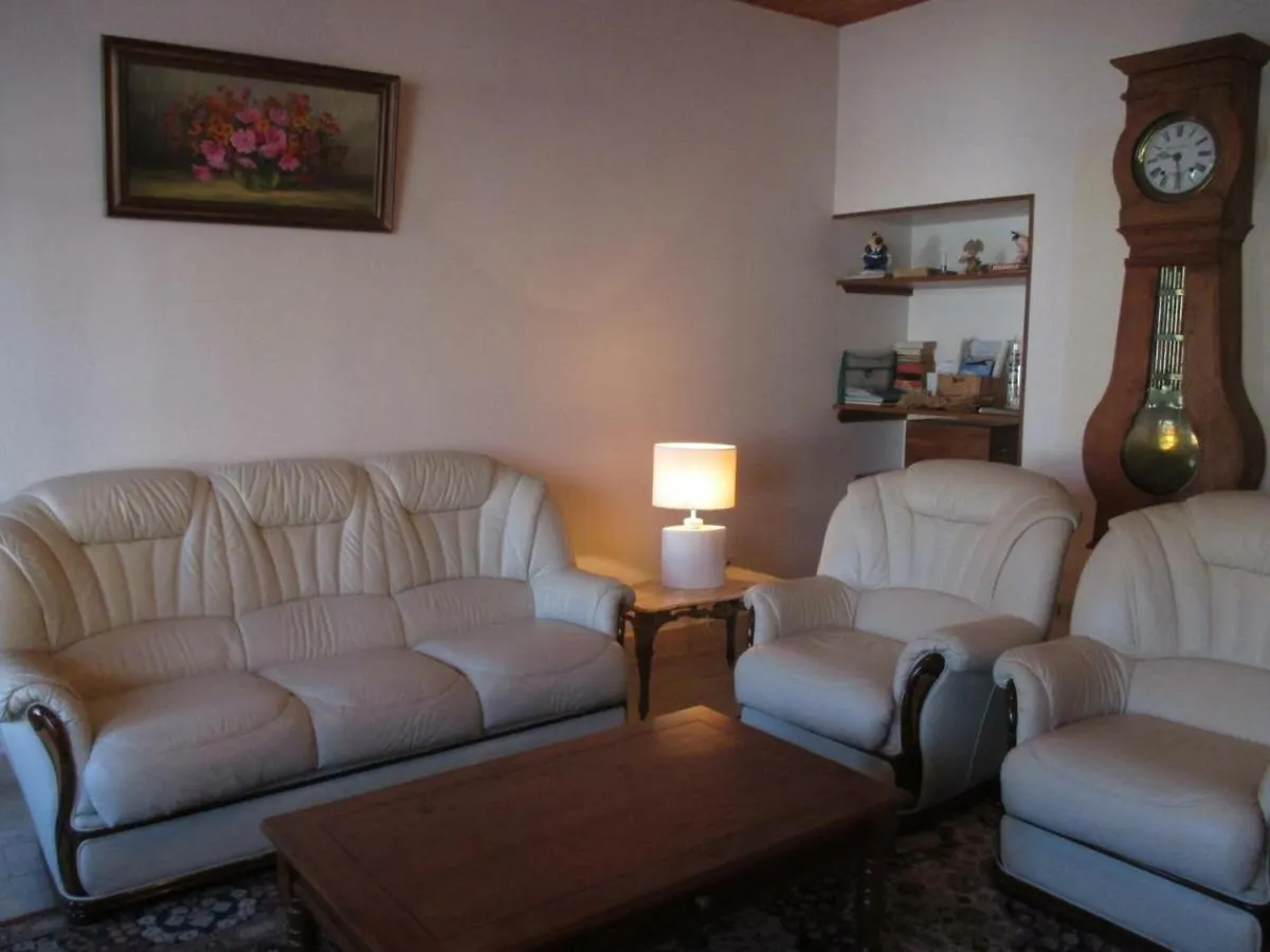 Gite Independant Avec Cour Close, Wifi Et Chauffage Compris - Proche Montlucon Et Neris-Les-Bains - Fr-1-489-27 Huriel Dom wakacyjny