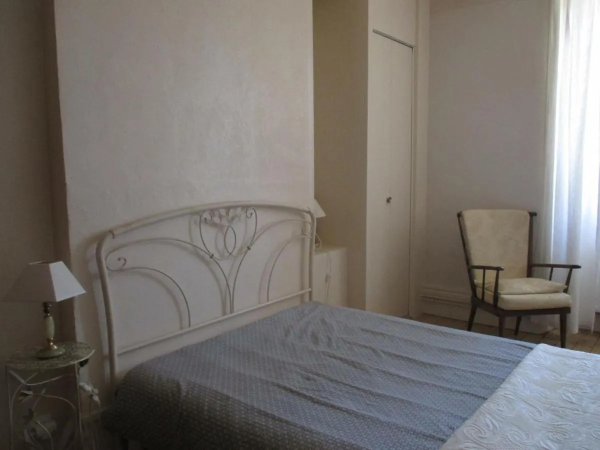 Gite Independant Avec Cour Close, Wifi Et Chauffage Compris - Proche Montlucon Et Neris-Les-Bains - Fr-1-489-27 Huriel